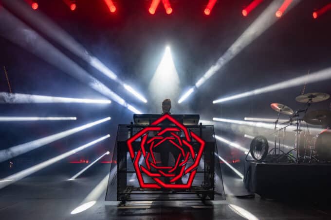 CARPENTER BRUT